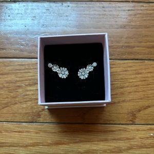 NEW IN BOX pandora Sparkling Daisy Flower Trio Stud Earrings
